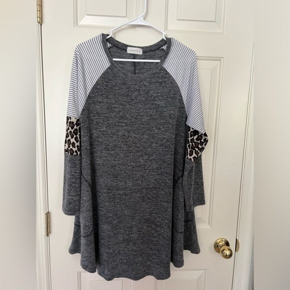Larace Women’s Oversized Tunic Top Size Large Gray Colorblock
